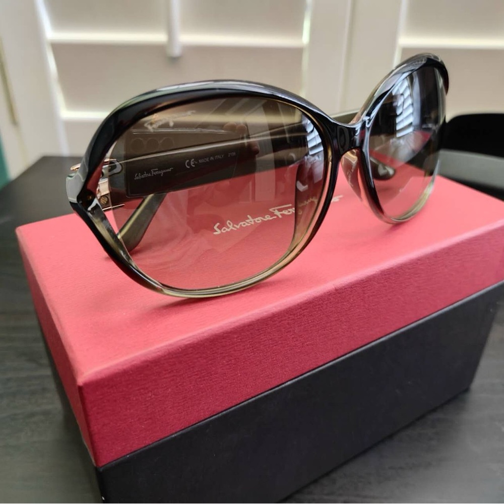 Salvatore Ferragamo Sunglasses Khaki